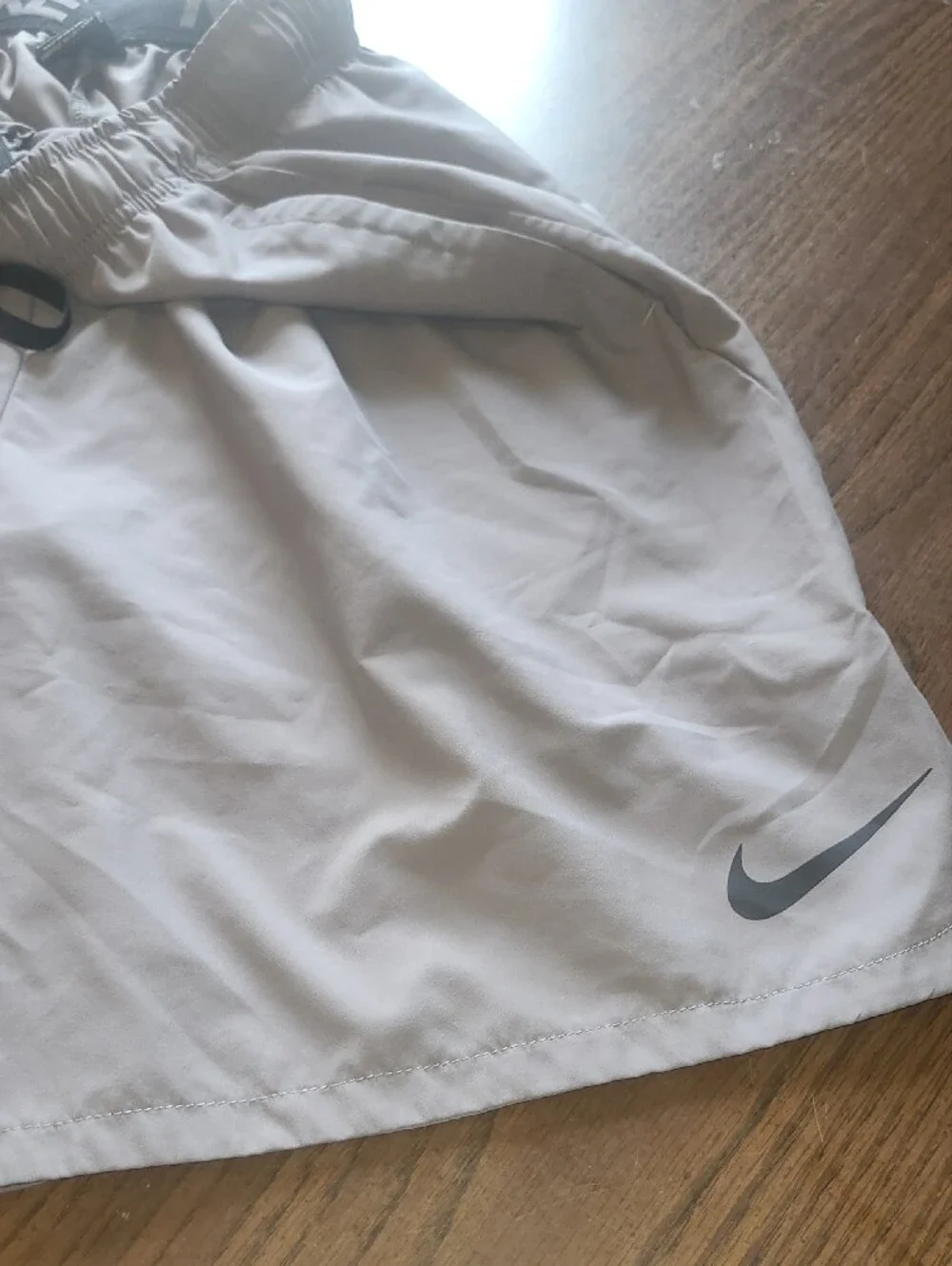 Nike Men's Light Grey Performance Training Shorts Size L